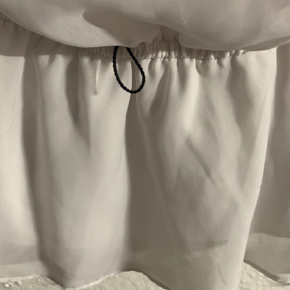 Andrianna papell blouse size small belt is missing - Picture 3 of 3